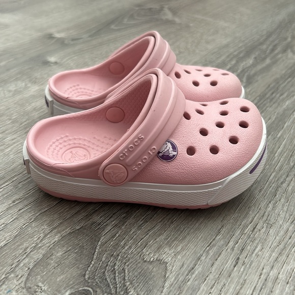 CROCS - Picture 2 of 5